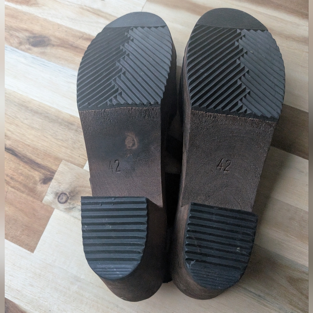 Lotta From Stockholm Black Leather Clog Heels - Picture 4 of 5